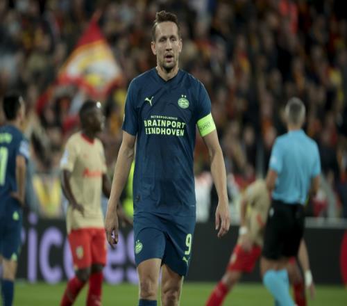 盧克德容：我們本賽季歐冠表現(xiàn)出色，但阿森納實(shí)在太強(qiáng)了